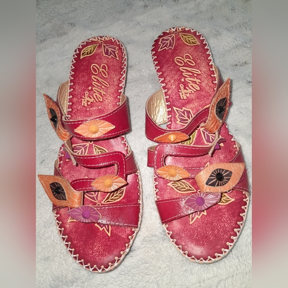 Elite red slight wedge sandals size 10 - Picture 4 of 11